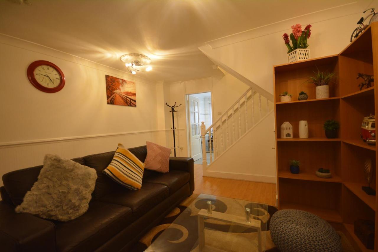Five Bedroom Townhouse Near Excel Exhibition Centre London Exterior photo